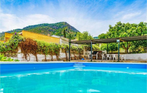 Stunning home in Alhaurin de la Torre with Outdoor swimming pool, WiFi and 3 Bedrooms